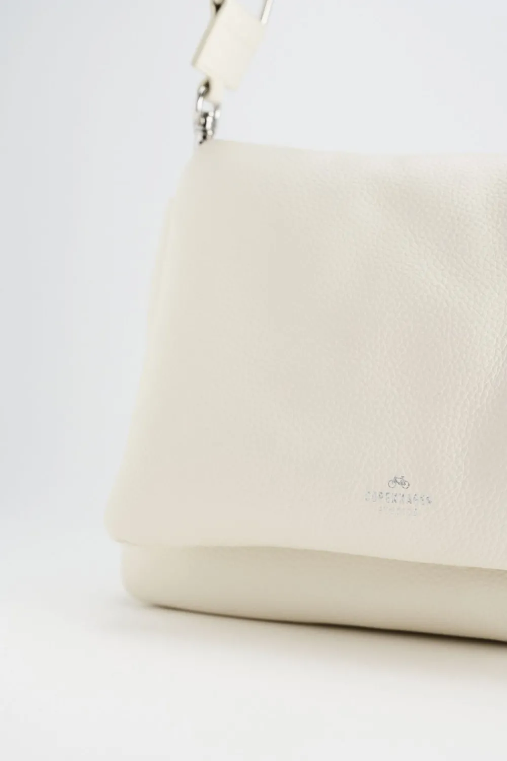 COPENHAGEN STUDIOS Cph Bag 11 Vitello Grain- Tassen