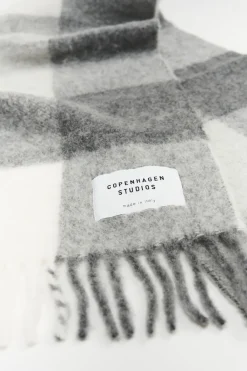 COPENHAGEN STUDIOS Cph Shawl 4 Wool Mix- Sjaals