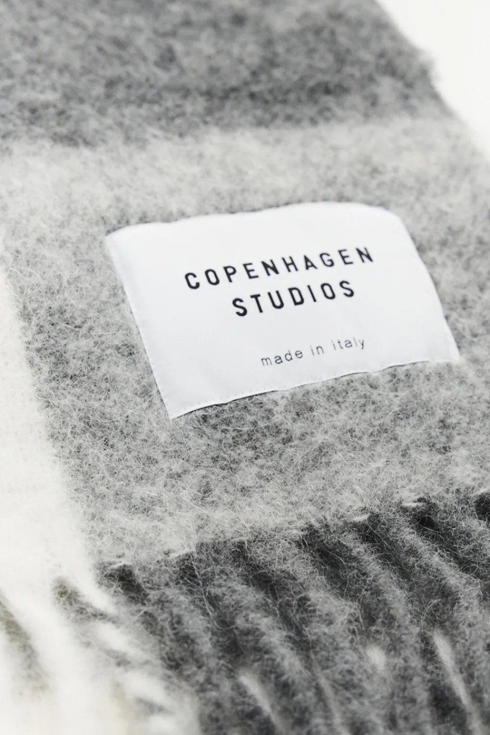 COPENHAGEN STUDIOS Cph Shawl 4 Wool Mix- Sjaals